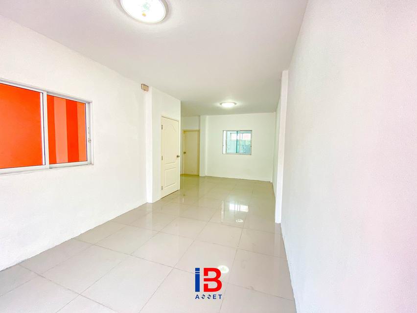 ขายทาวน์โฮม 3 ชั้น หมู่บ้านเพชรทวี พุทธมณฑลสาย 5 13