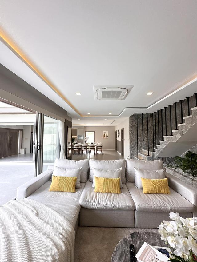 Luxury Pool Villa for Sale in Pattaya- Huai Yai  5