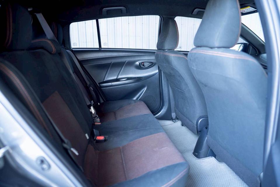 TOYOTA YARIS 1.2 E ปี 2016  โฉม ปี13-19 12