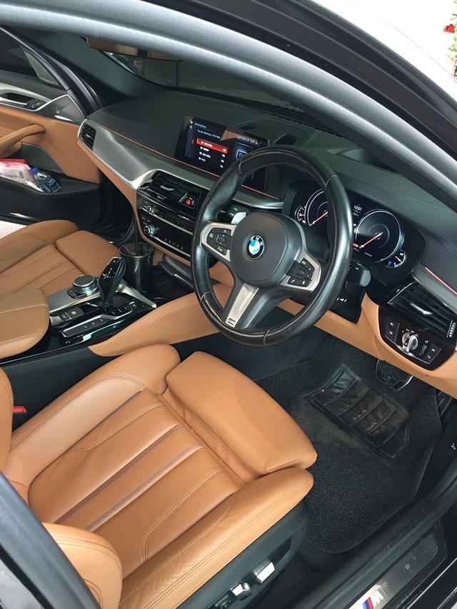  BMW 530e M Sport 2018 SEDAN 2.0  สีเทา เบนซิน-ไฟฟ้า 2