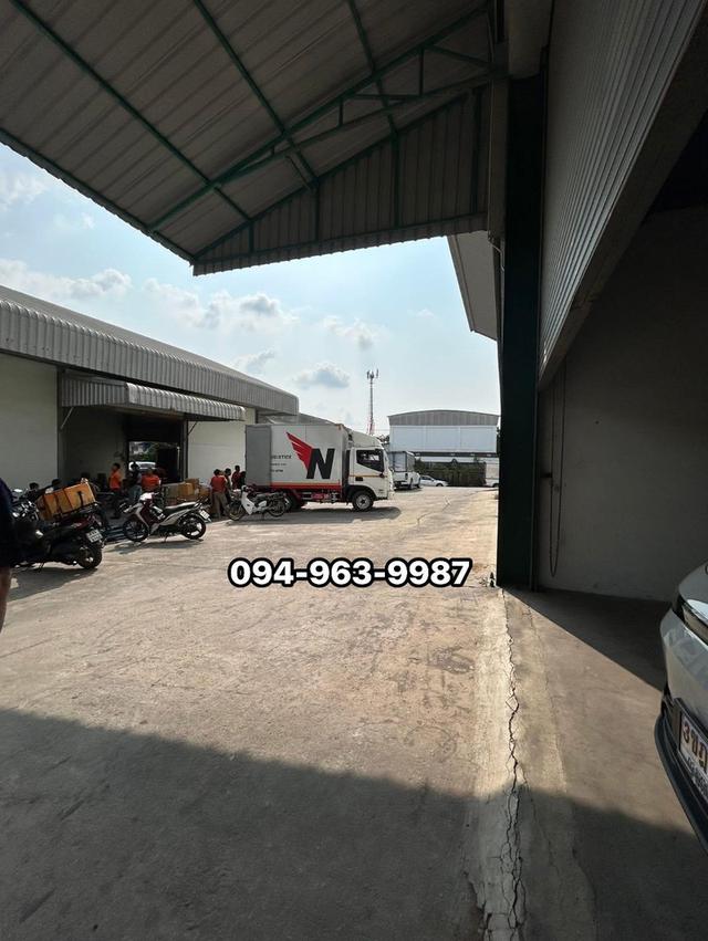 ให้เช่าโกดังสาย5 ทะลุ สาย4 ถนนเชื่อมต่อ ถ.เพชเกษม ถ.บรมราชชนนี ตกแต่งใหม่ ขนาด1,800ตรม. 550ตรม. ไฟ3เฟส พื้รับน้ำหนักได้3ตัน/ตรม. รถใหญ่เข้าออกได้ 10