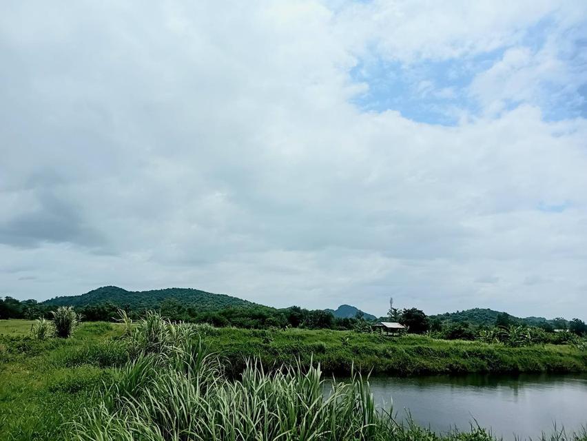 ขายดินสวย ติดถนน วิวภูเขา อำเภอบ้านไร่ อุทัยธานี  เหมาะอยู่อาศัย ทำบ้านสวน