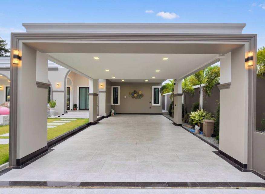 Modern Classic Pool Villas Pattaya 17.8 Million 4