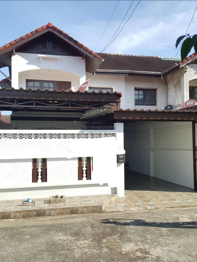 บ้านแฝด 3 ห้องนอน 2 ห้องน้ำ 1