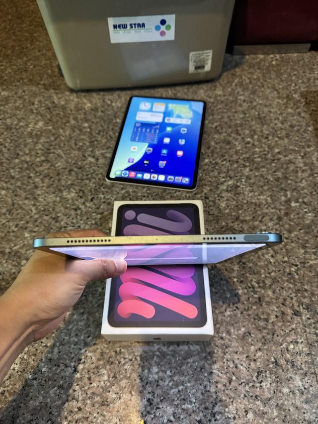 ขายๆๆๆถูกๆๆiPadAir5 M1 สีBlue64กิ๊กWifi Only ใช้งานดีทุกๆฟังชั่นทุกๆฟังชั่นรีสโตได้ตลอดไม่มีติดไอคราว   สภาพ: 95% สวยๆๆคับ  ราคา: 8990 มารับเอง 8500 จ 3