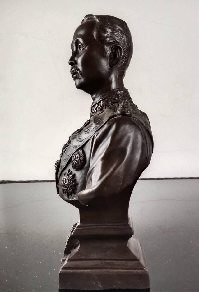 627.พระบรมรูปหล่อครึ่งพระองค์ในหลวงรัชกาลที่5 พระบาทสมเด็จพระปรมินทรมหาจุฬาลงกรณ์ พระจุลจอมเกล้าเจ้าอยู่หัว 6