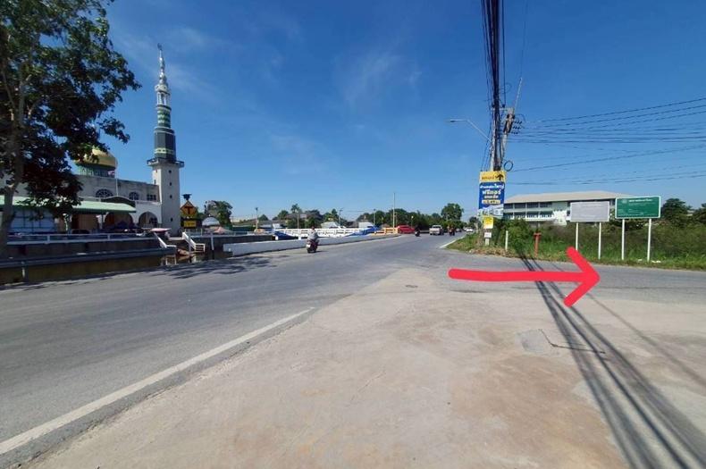 ที่ดินเปล่า เนื้อที่ 819 ตร.ว. ซอยเอราวัณ 19/1, ติดบริษัทฟาร์มสีสด ถนนคลองหลวง ตำบลคลองสอง อำเภอคลองหลวง ปทุมธานี 8