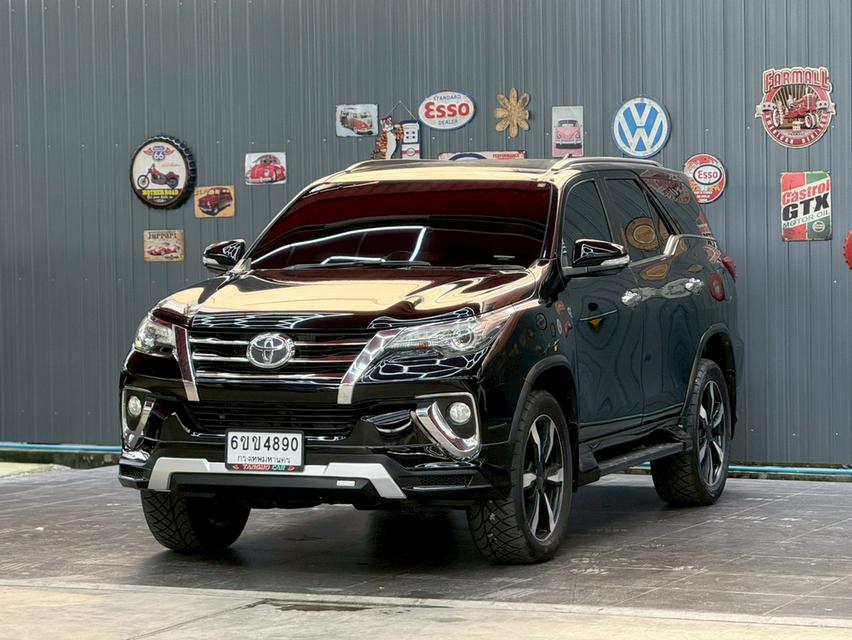 TOYOTA FORTUNER 2.4 V 2WD ปี2016 รถสายลุย  โคตรคุ้ม ไม่เคยชน พร้อมใช้งาน