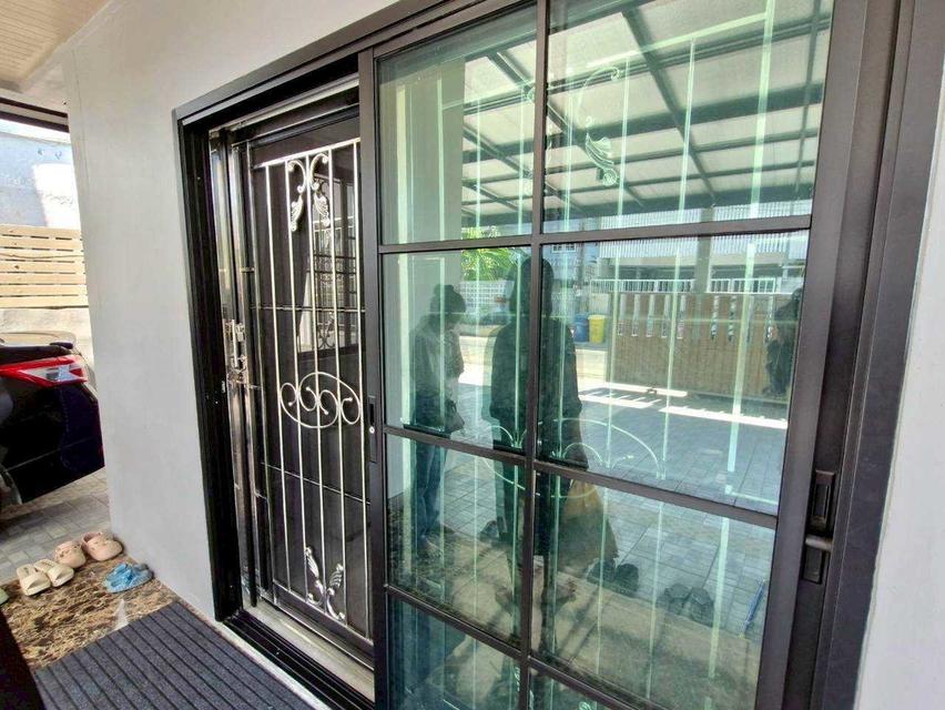 บ้านเดี่ยว2ชั้น 50ตร.วา ทำเลติดรถไฟฟ้าสีชมพู1.5กม 9