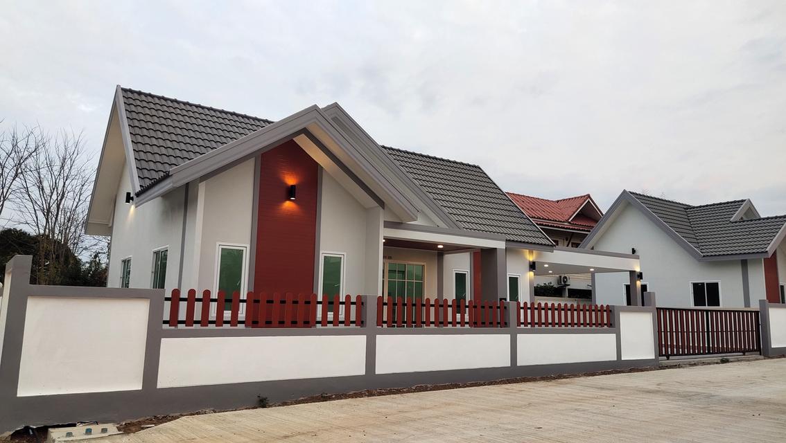 บ้านเดี่ยว ชั้นเดียว มีห้องครัว ห้องโถง 2 ห้องนอน 2ห้องน้ำ 2จอดรถ52ตารางวา 6