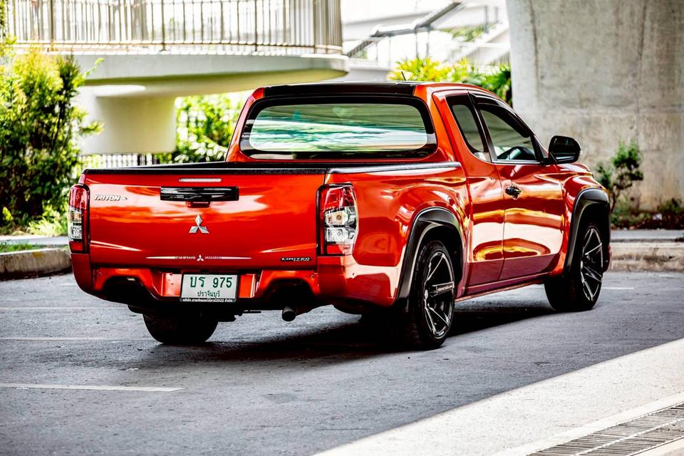 Mitsubishi Triton Mega Cab GLX Limited Edition ปี 2021 สีส้ม หายากมากๆ