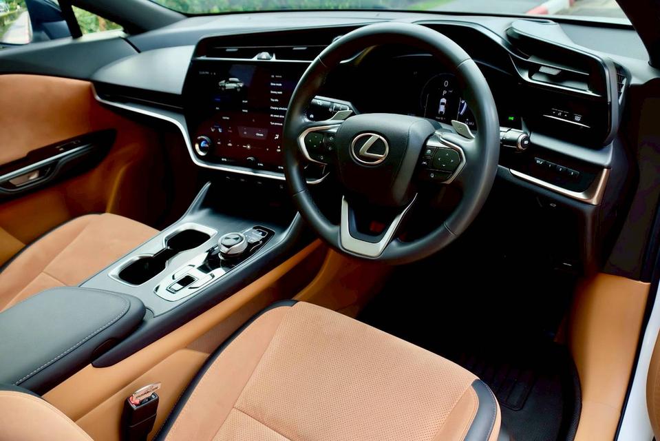 Lexus RZ450e Premium ปี 2024 รถหรูสภาพใหม่ ถูกกว่าป้ายแดงเป็นล้าน รูปที่ 12