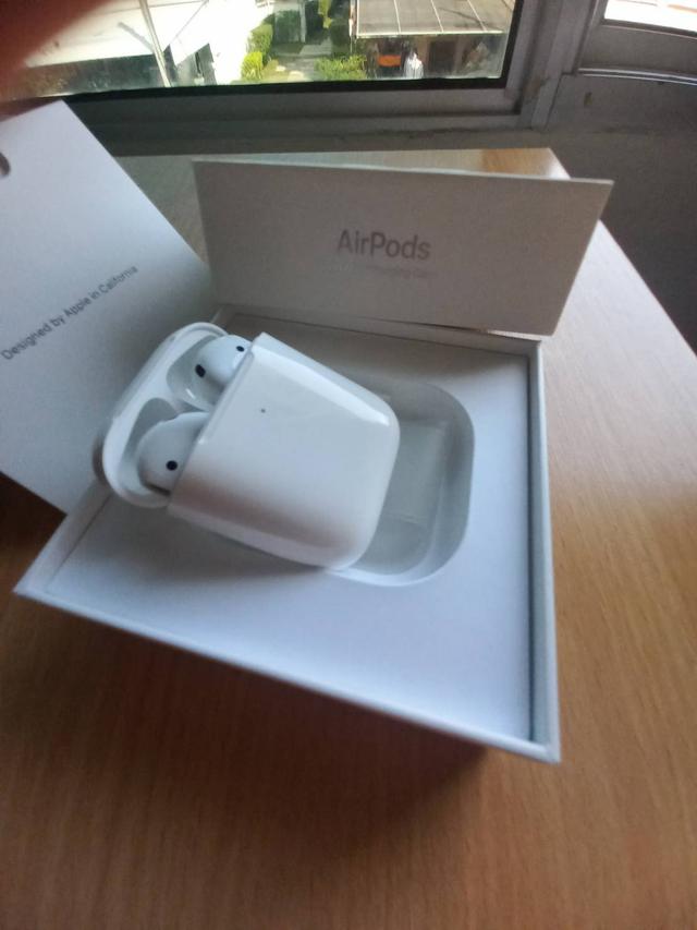 AirPods Generation 2 with Wireless Charging Case มือสอง แท้ สภาพ99% กล่องครบ พร้อมส่ง ไอดี 081-4253207 1