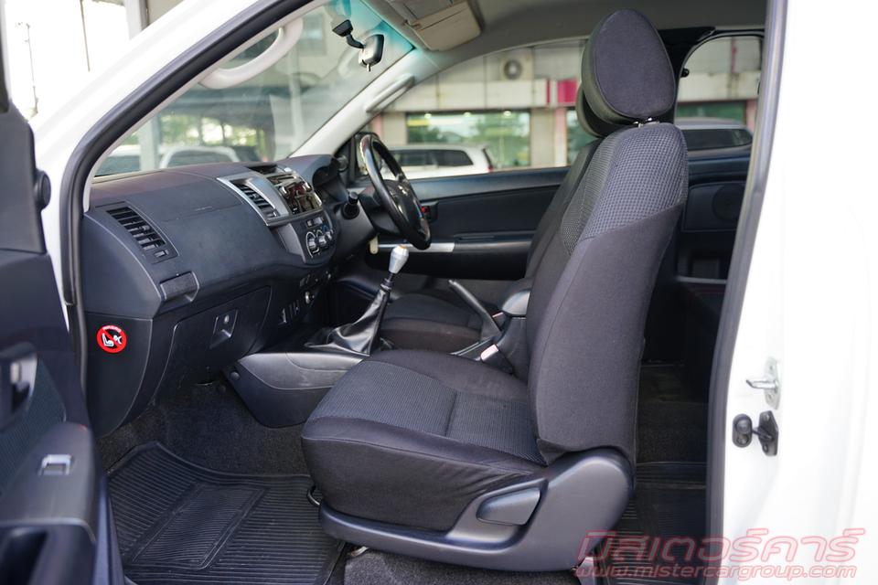 2015 TOYOTA VIGO SMART CAB 2.5 E PRERUNNER VNTURBO  8