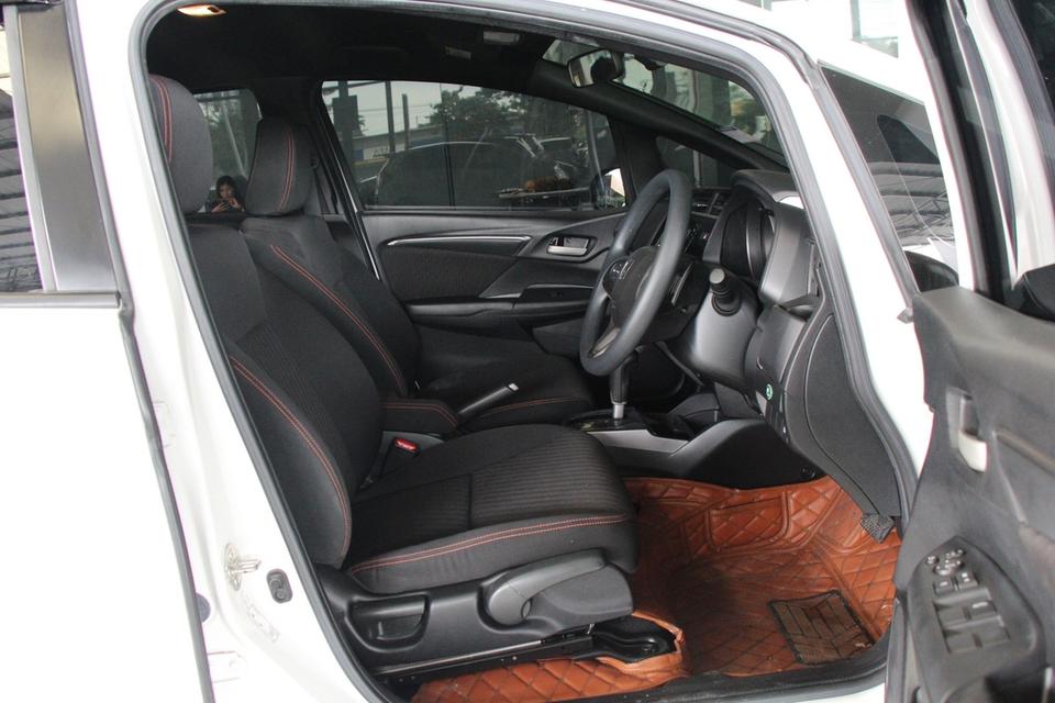 รหัสรถ TKG5425 HONDA JAZZ 1.5 RS ปี 2019 6