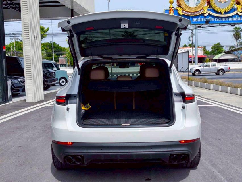 รหัสรถ KPV44 2023 PORSCHE CAYENNE 3.0 E-HYBIRD  18