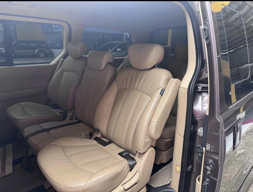 HYUNDAI H-1 2.5 ELITE āļĢāļđāļāļāļĩāđ 7