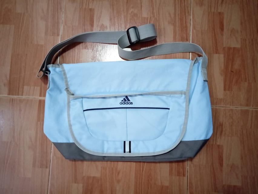 ADIDAS กป.คลอสบอดี้สไตล์สปอร์ต มีช่องซิปฝาหน้า+ช่องย่อย ช่องหลักใส่ของอเนกประสงค์  สภาพดี สะอาด ไม่มีตำหนิเปื้อนขาด