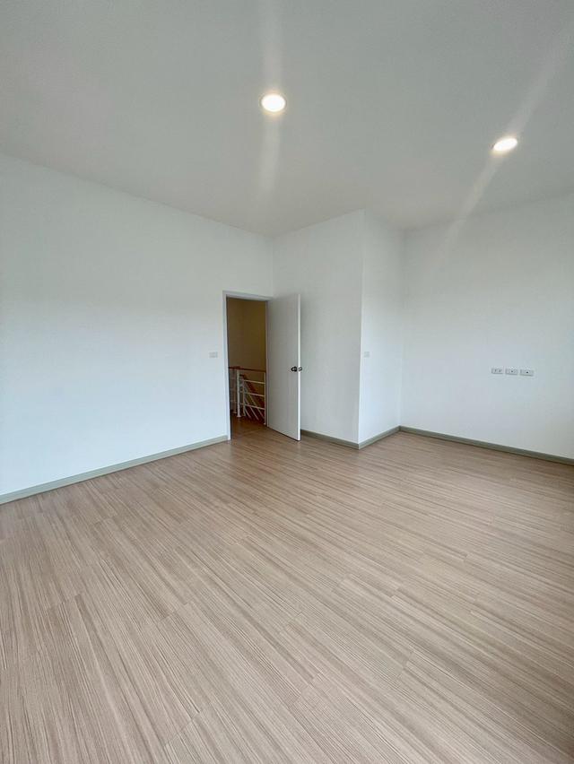 ทาวน์โฮม อาคารพาณิชย์ 14