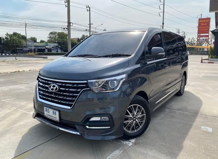 Hyundai H-1 ปี 2021