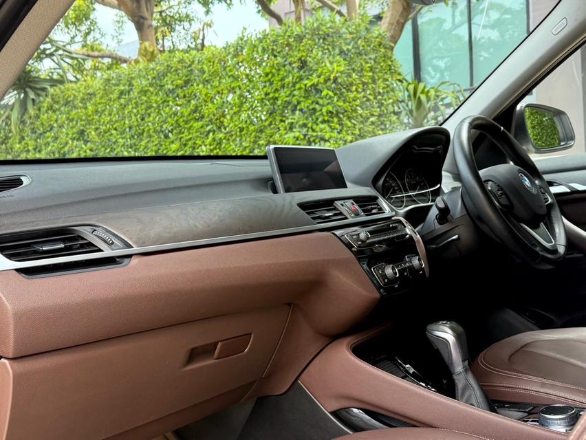 2017 BMW X1 F48 รถออกศูนย์ BMW THAILAND รถวิ่งน้อย เข้าศูนย์ทุกระยะ ไม่เคยมีอุบัติเหตุครับ 11