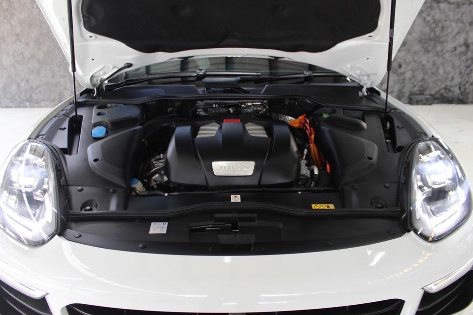 รหัสรถ JRS8118 เข้าใหม่กับ Porsche Cayenne SE Hybrid 2016 8