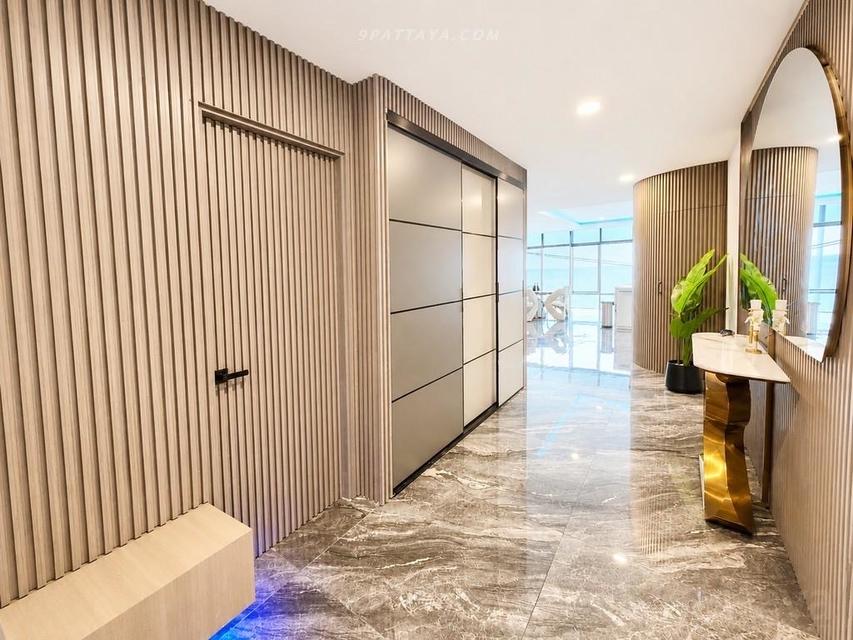 For Rent 200sqm — Luxury Beachfront Condo at Musselana Jomtien condo on Jomtien Beach with direct beach access. Just 0 steps to the sea 9