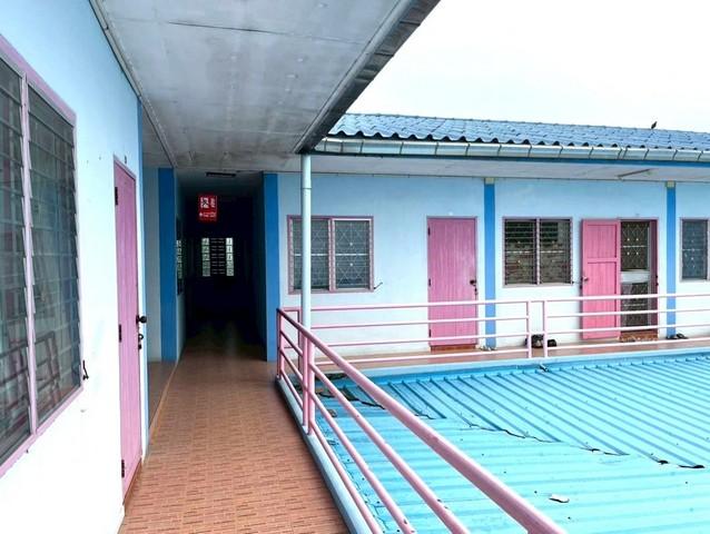 ขายหอพักชลบุรี 22 ห้องใกล้นิคมอมตะ รายได้ต่อเดือนเฉลี่ยกว่า 50,000–60,000 บาท 3