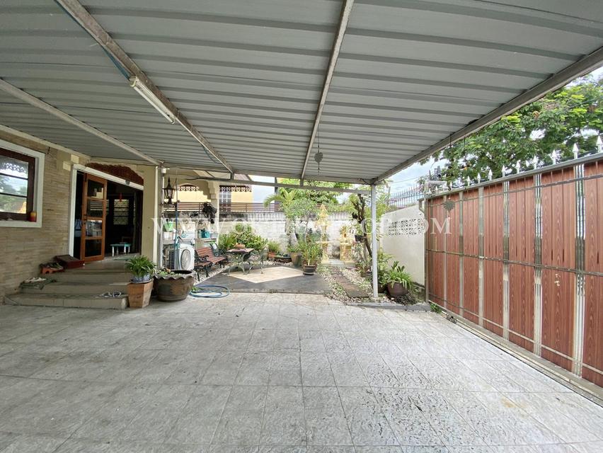 บ้านเดี่ยวพร้อมที่ดิน ซอยโกสุมรวมใจ ดอนเมือง 16