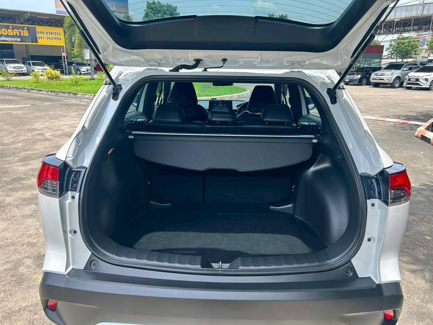 ขาย Toyoya Cross 1.8Sport ปี21 11