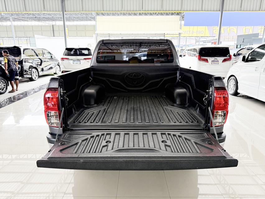 Toyota Hilux Revo 2.4 E Plus Prerunner (ปี 2019) Pick up MT - 2WD 19