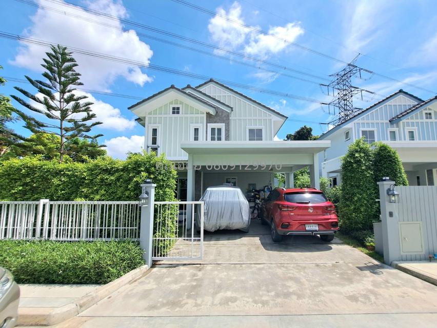 ขายและให้เช่าบ้านใหม่ แปลงมุม สีวลี ศรีนครินทร์-ร่มเกล้า 87 ตร.ว. 4 ห้องนอน อายุบ้านไม่ถึง 1 ปี ใกล้ถ.กรุงเทพกรีฑา