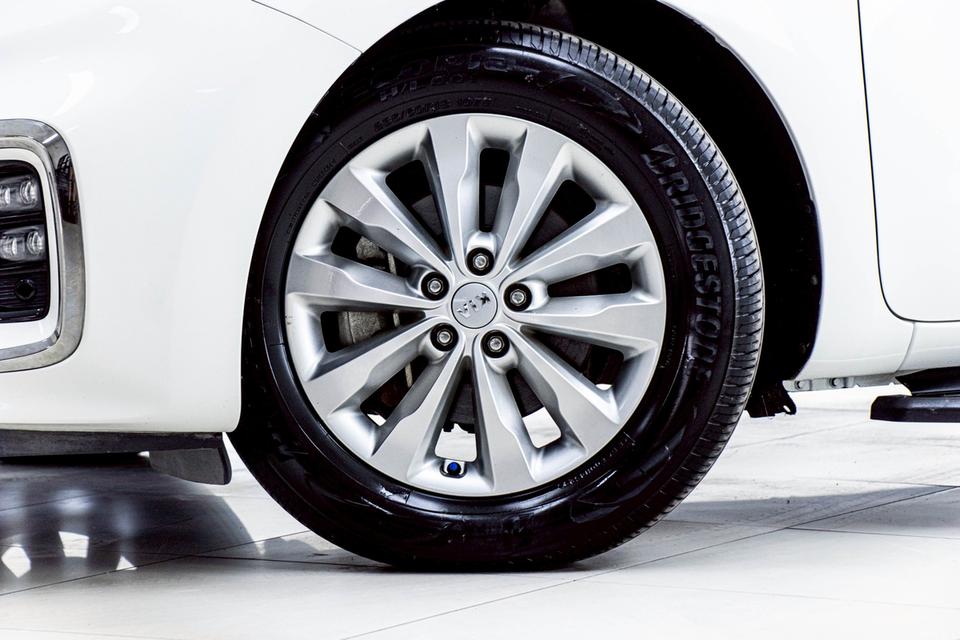 KIA GRAND CARNIVAL 2.2 LX AT 2018Grand Carnival 11 ที่นั่ง ดีเซลตัวคุ้ม กว้าง นั่งสบาย ขับดี ประหยัด รูปที่ 6