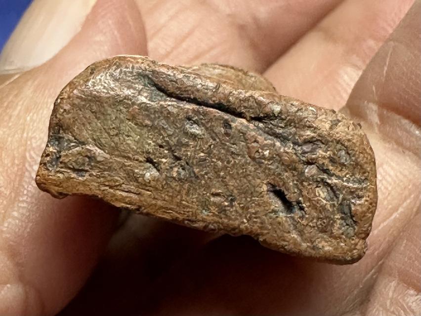 พระพระนางพญา พิมพ์อกนูน  7