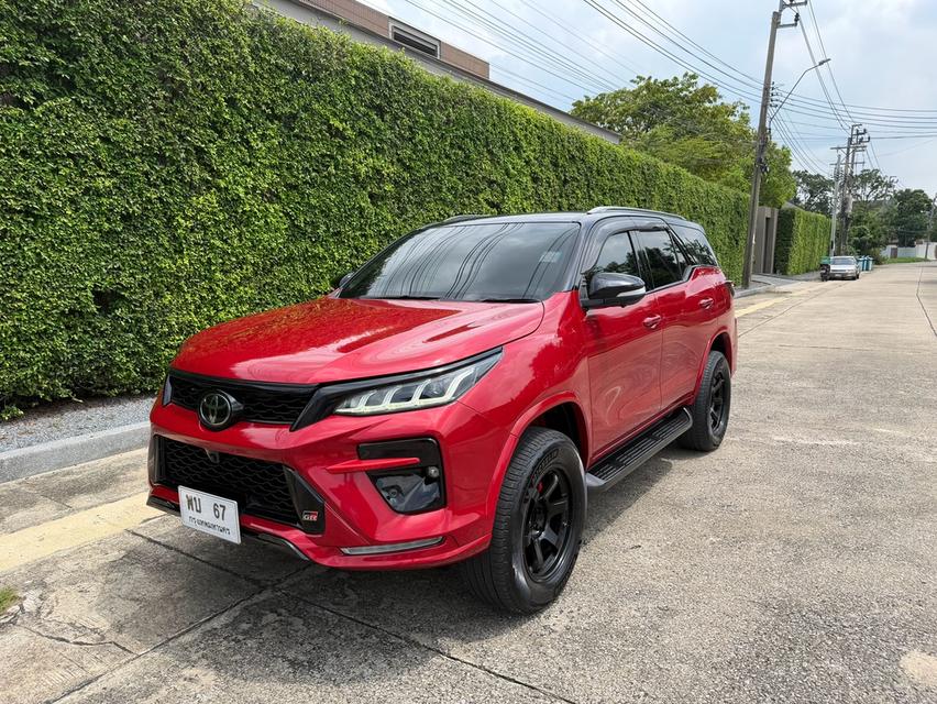 2021 TOYOTA FORTUNER, 2.4 LEGENDER 2WDแต่ง GR SPORT BLACK TOP แท้ทั้งคัน (สีแดง ดำ)