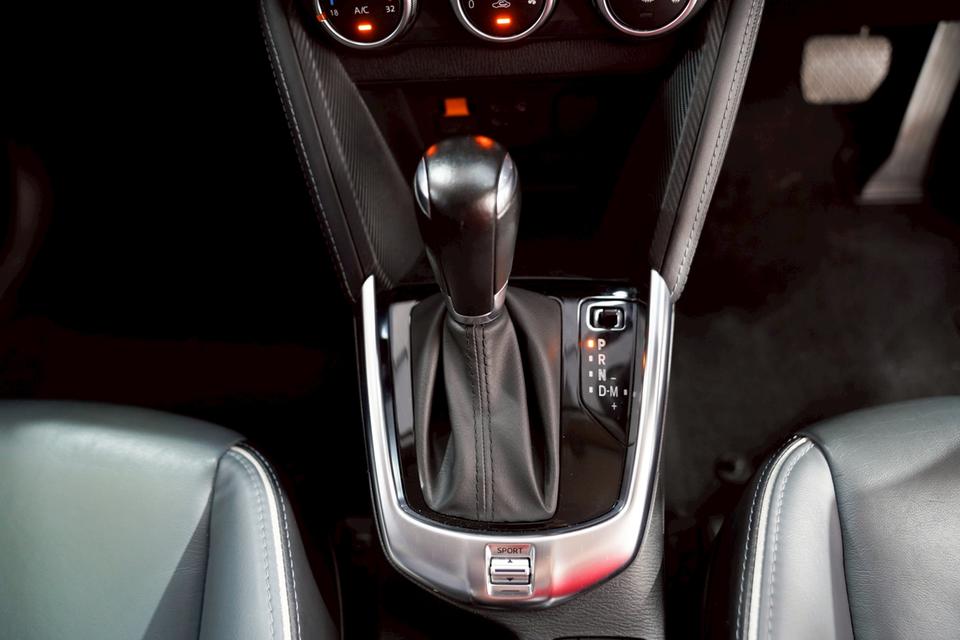 MAZDA 2 1.3 S LEATHER AT  ปี 2020  10