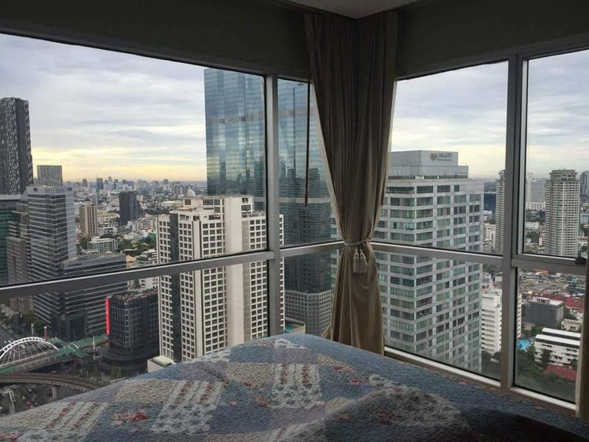 คอนโดหรูราคาถูก Silom Suite 1