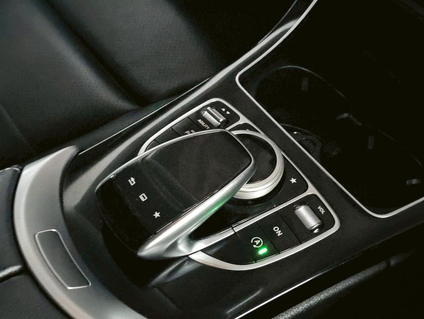 Benz C200 W205 Year 2015 18