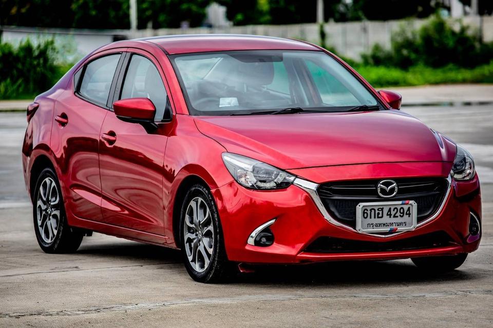 Mazda2 1.5 XD Highplus Led Sedan ปี 2018 เครื่องยนต์ดีเซล MNC รุ่น Top สีแดง 2