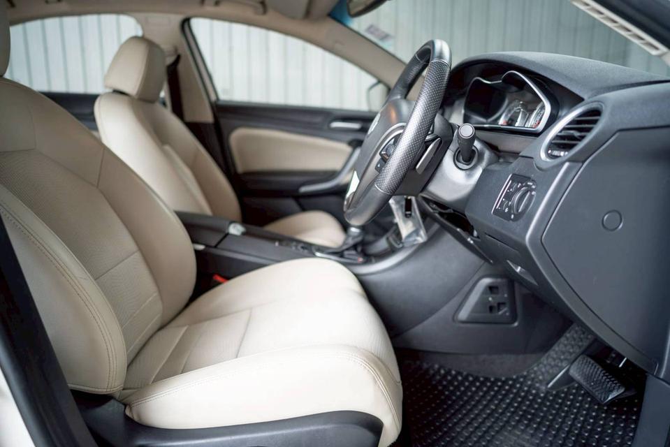 MG 6 1.8 X Turbo Sunroof DCT ปี 2018  โฉม ปี14-ปัจจุบัน มือเดียวป้ายแดง 11