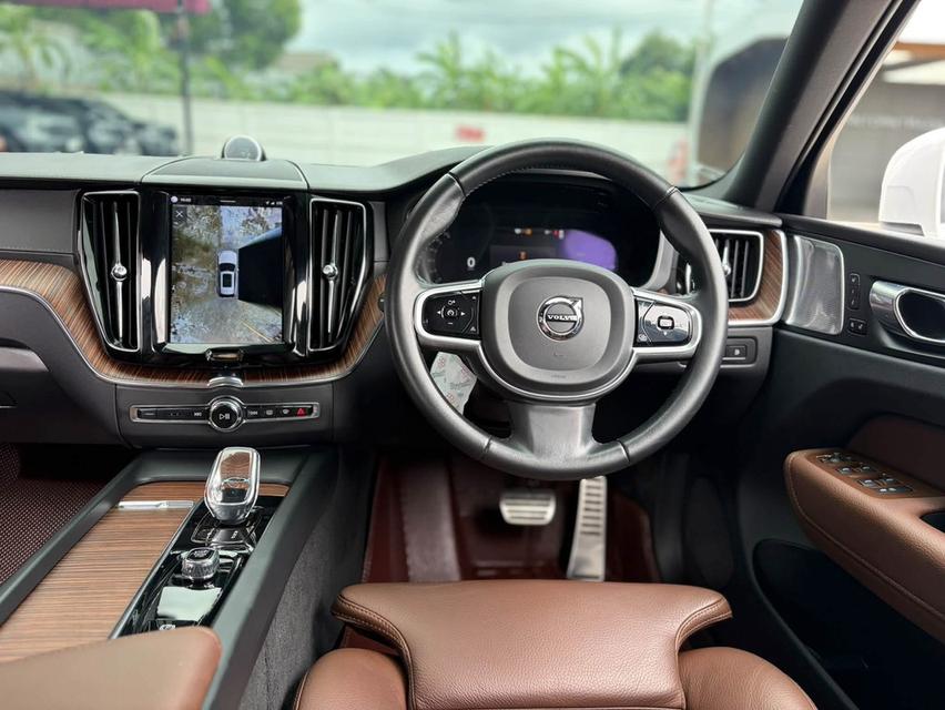 Volvo XC60 2.0Recharge T8 AWD ปี21 รูปที่ 10
