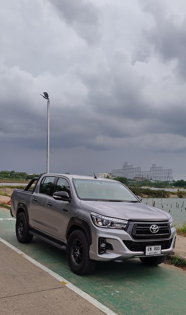 Toyota Hilux Revo 1