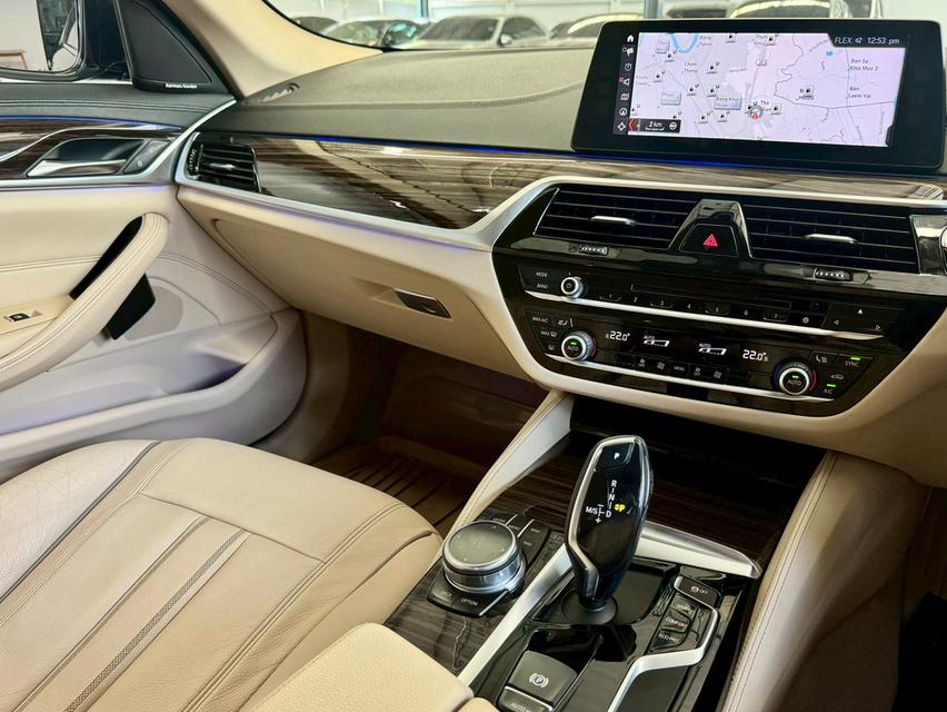 Bmw 520D luxury auto 16