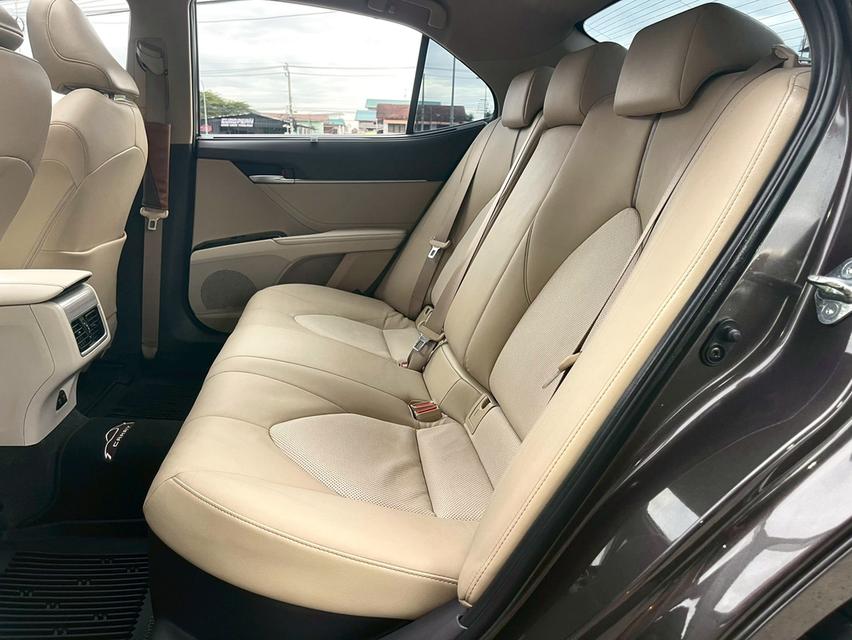 Toyota Camry 2.5Hybrid ปี19 14