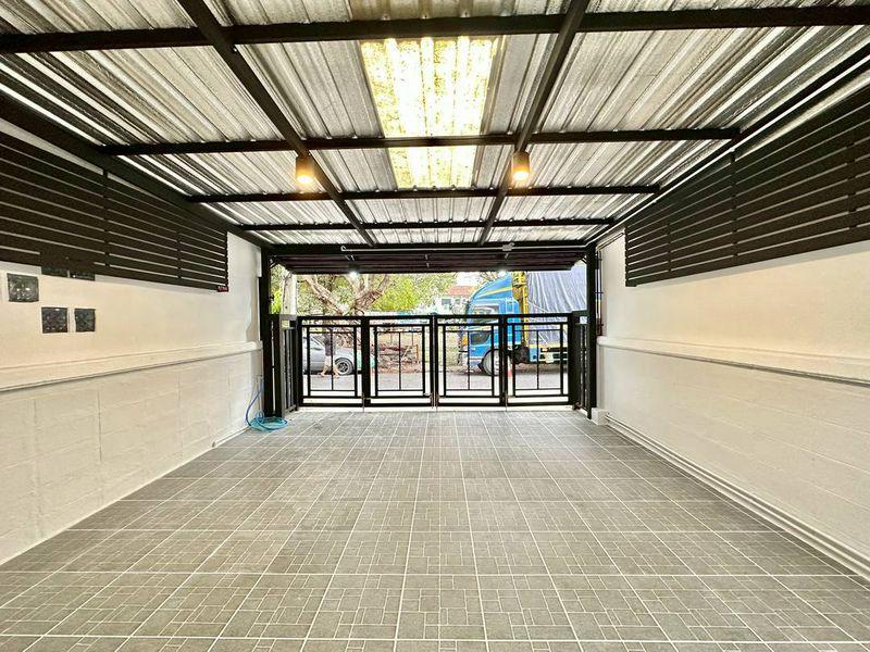 หมู่บ้านบัวทอง2 ติดรถไฟฟ้าสายสีม่วง สถานีคลองบางไผ่ ทาวน์เฮาส์ 2 ชั้น ตกแต่งใหม่พร้อมอยู่ หน้าบ้านไม่ชนใคร ทำเลหน้าสวน 4