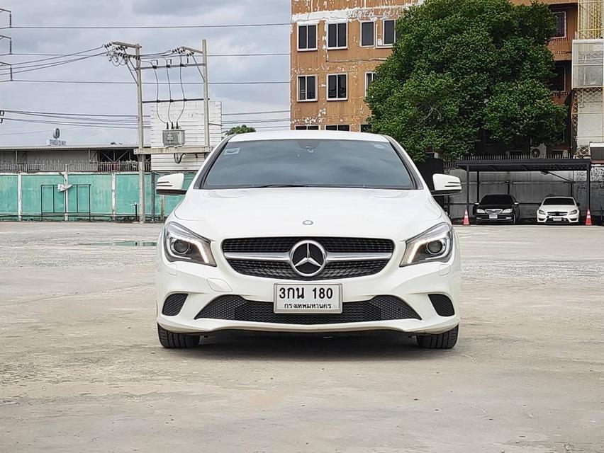 Mercedes-Benz CLA180 ปี 2015