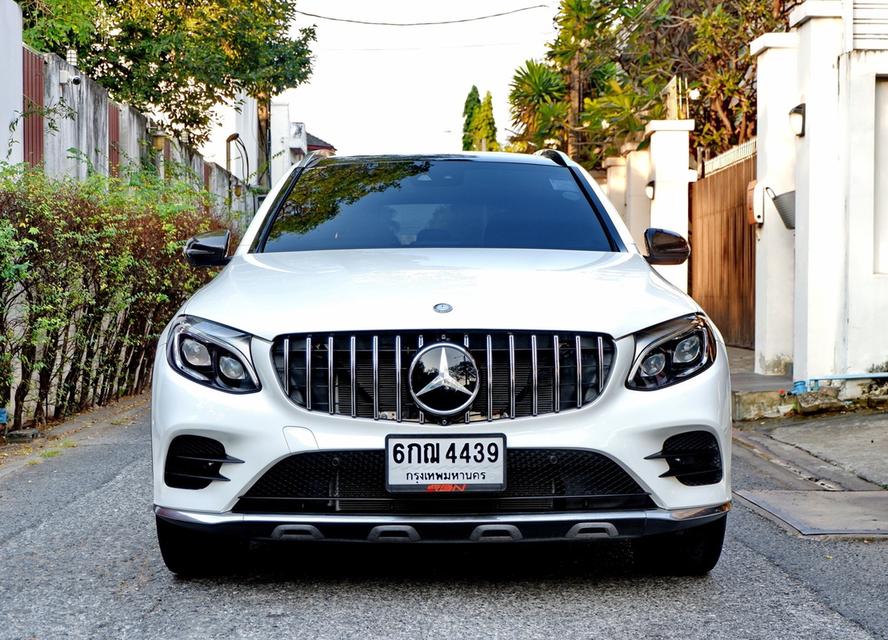 Mercedes-Benz glc 250d AMG 4matic ตัวท๊อป AMG ปี 2016 จด 2017 2