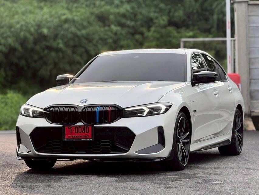 BMW 330e M Sport LCI 2023 รถสภาพป้ายแดง แต่ถูกกว่ากันเป็นล้าน 1
