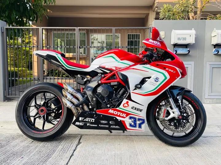 รถบ้านสวยๆ MV Agusta F3 2