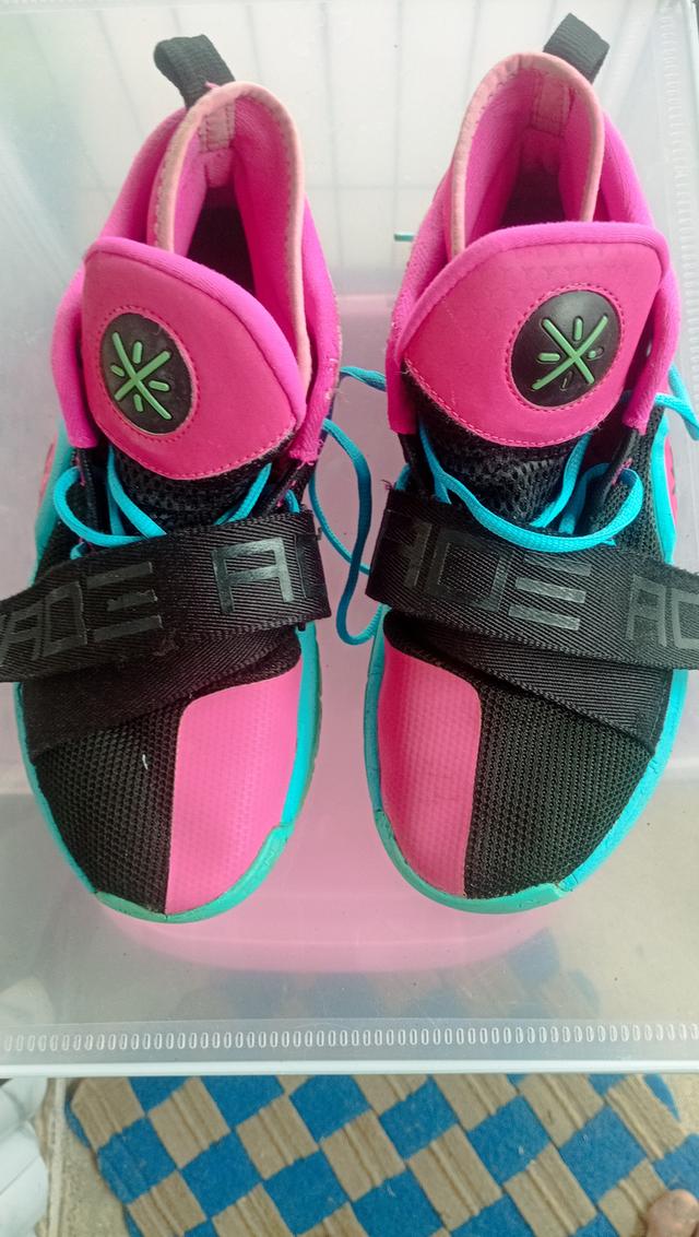 รองเท้ารุ่นLiNingWayofWade...